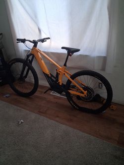 Obea wild used like new electric full suspension bike