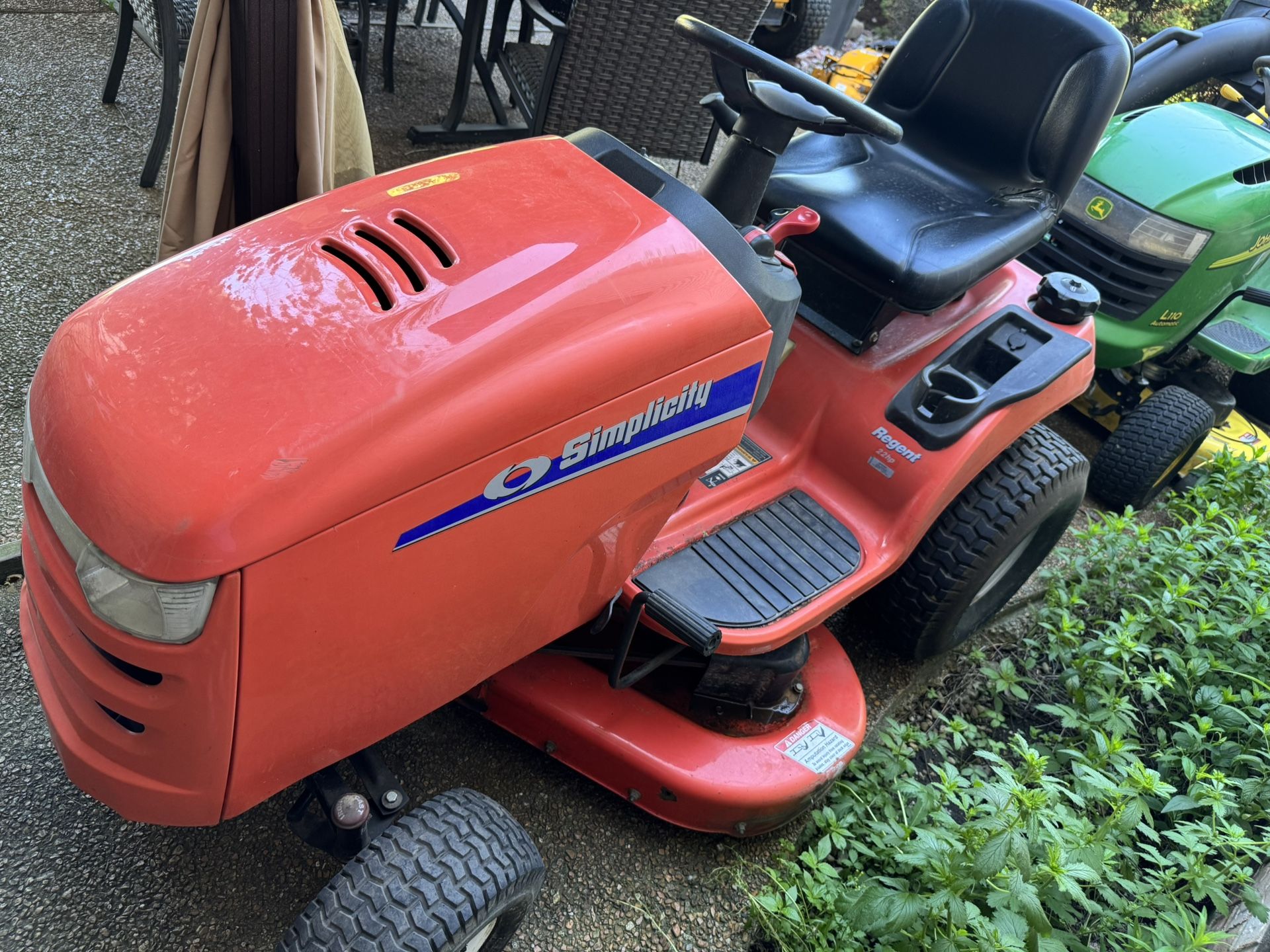 Simplicity Regent 22 HP V-twin Engine And 44” Deck Riding Lawn Mower