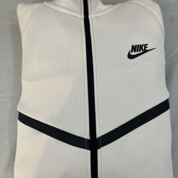 Xs White Nike Tech 