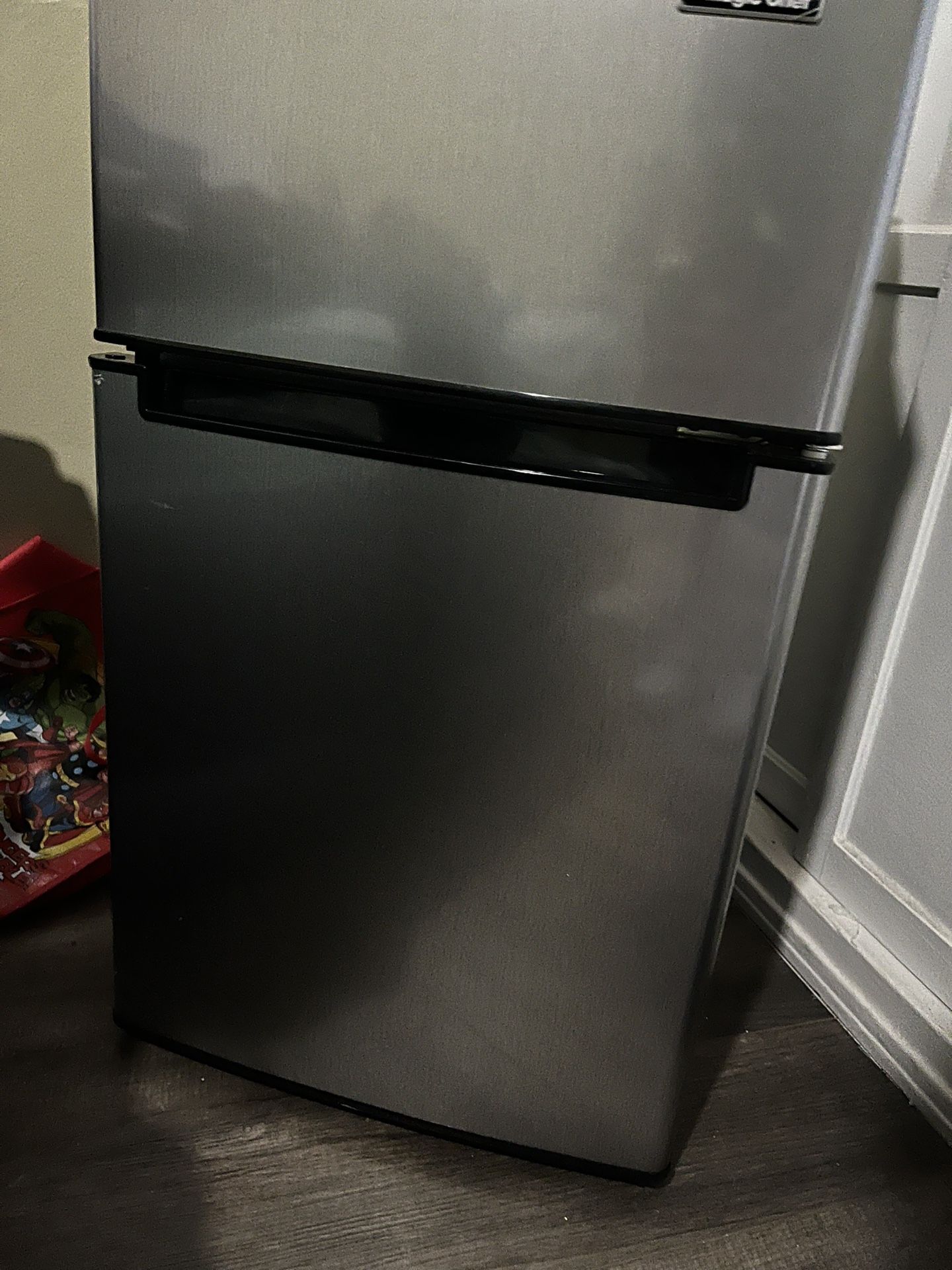 Magic Chef Mini Fridge