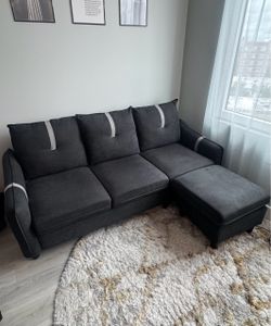80" Sectional Sofa with Reversible Ottoman