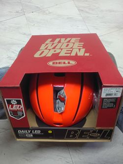Biking helmet - Bell Daily LED.