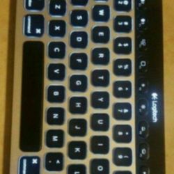 Logitech Easy‑Switch K811 Wireless Bluetooth Keyboard for Mac, iPad, iPhone, Apple TV  