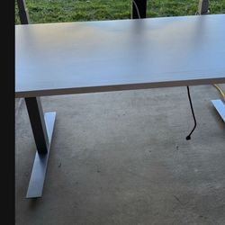 Sit/ Stand Electric Desk 
