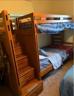 Wood bunk bed