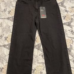 Levi’s Women’s Loose Straight Jeans-Size 29x28