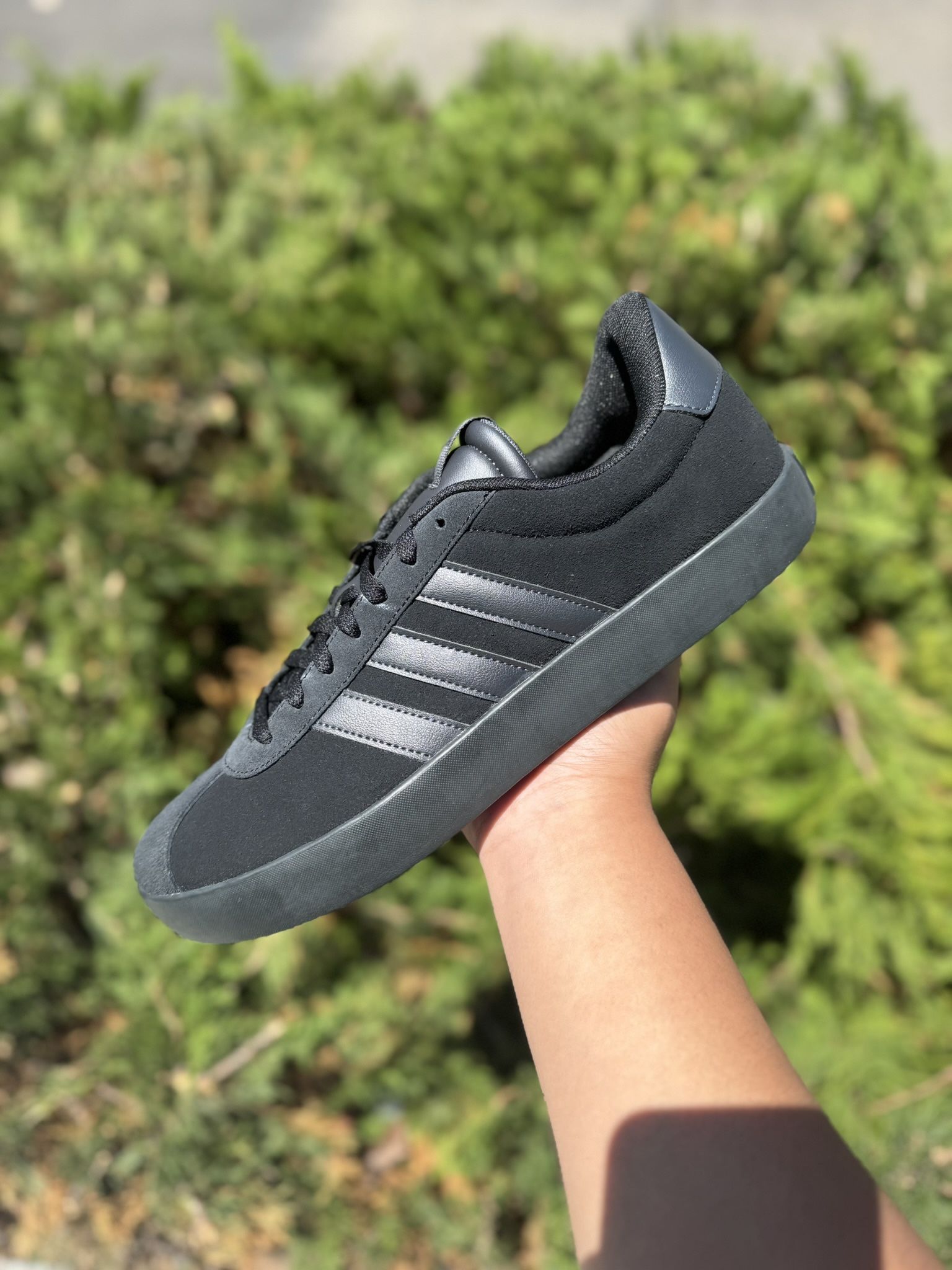 adidas court triple black 