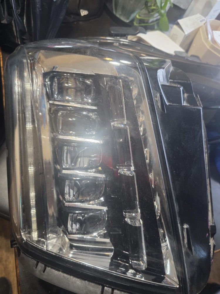2020 Escalade Front Passenger Headlight