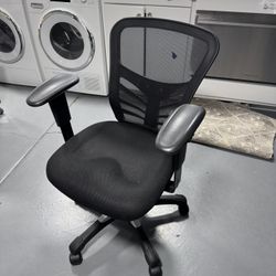 Free Like New Office Chair