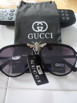 Gucci Fly Sunglasses.. Women's Limited Edition... Silver Rims.. Also Pair With Gold Rims.. 45$ Each