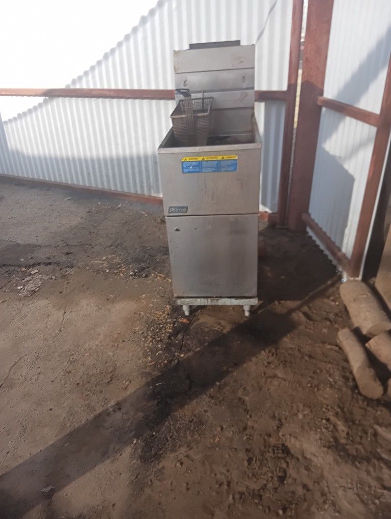 Pitman Coomerciia Dee Fryer Model C 35 +S