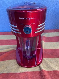 Nostalgia Retro 40-Ounce Frozen Beverage Station in red Margaritas