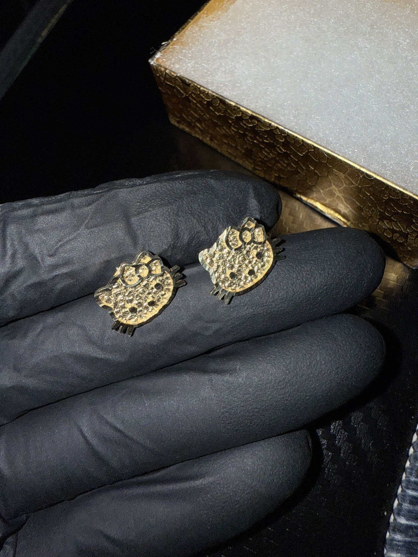HELLO KITTY GOLD NUGGETS 14k