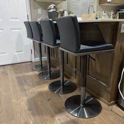 Adjustable Height Bar Stool