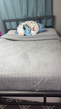Queen size bed