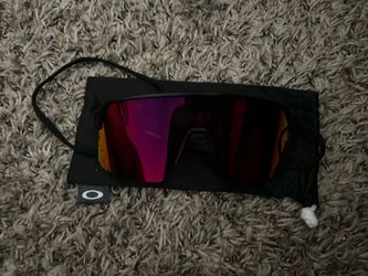 Oakley-Style Shield Sunglasses and Pouch