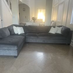 L Sectional Couch 