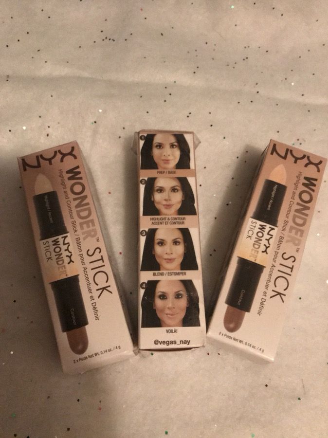 Vendo 10 pacas de maquillaje con 250 productos for Sale in Houston, TX -  OfferUp