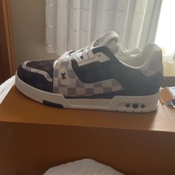 Lv Trainers