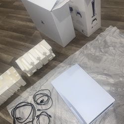 PlayStation 5, New, White. 