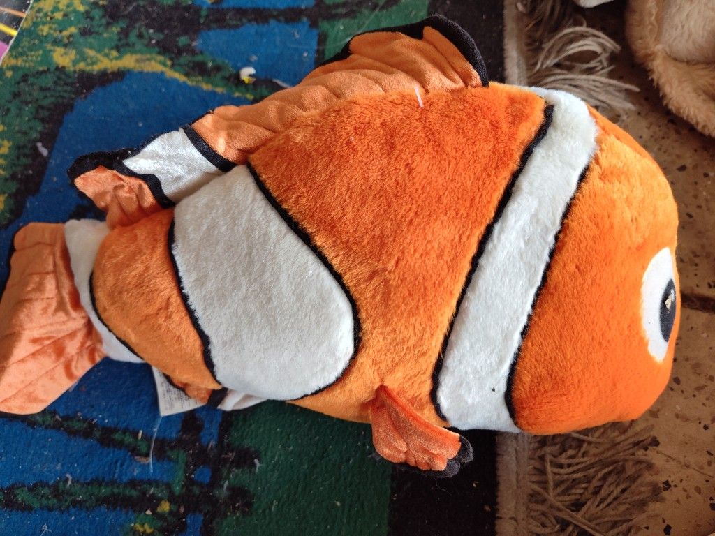 Disney Store Finding Nemo Clown Fish Orange Large 16”