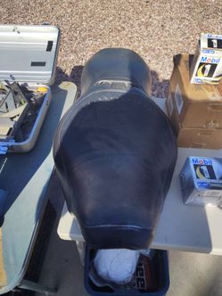 Harley touring seat