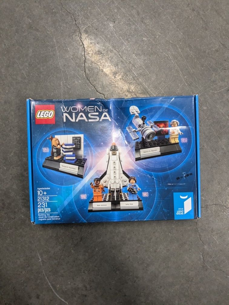 Women Of NASA LEGO SET