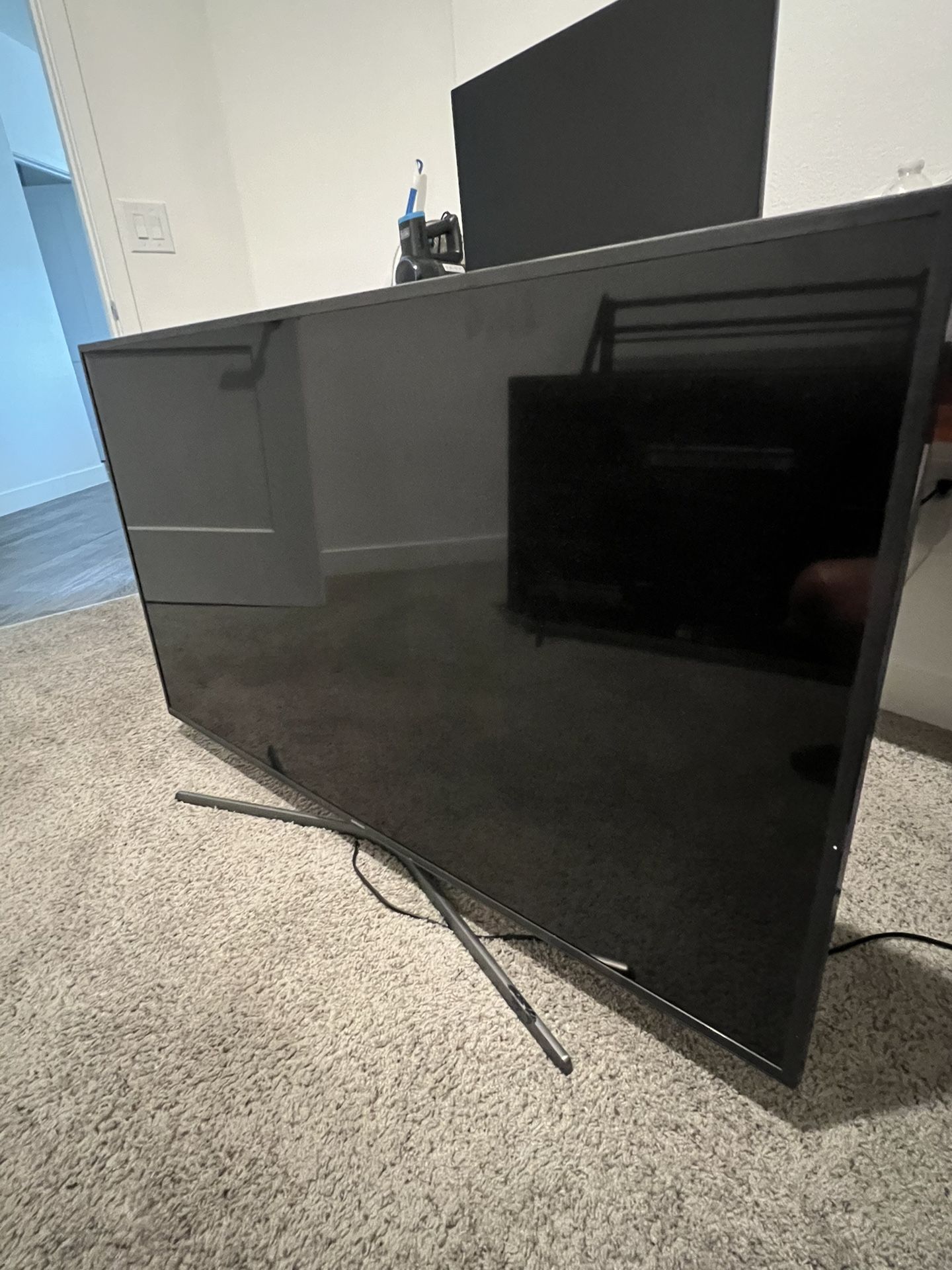 Samsung 55" HDR 4K Smart TV 150$