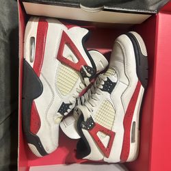 air jordan 4 Retro Fire Red White Size 8 