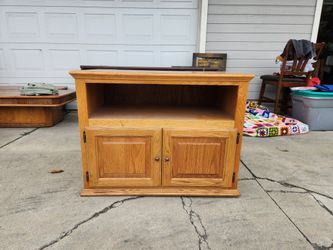 Small TV Stand