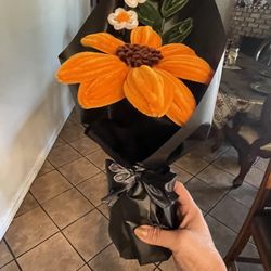 PIPE CLEANER FLOWERS FOR SELL 