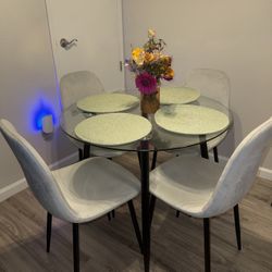 Dinning Table Set