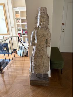 Statue
