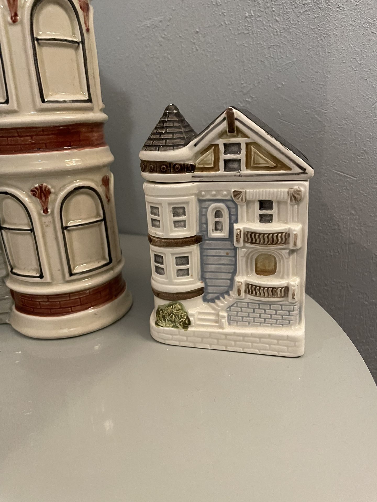 Vintage Otagiri Victorian House Lot