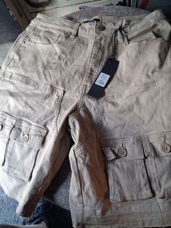 Nova men Marcus Cargo Relaxed Shorts