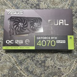 ASUS DUAL RTX 4070 Super