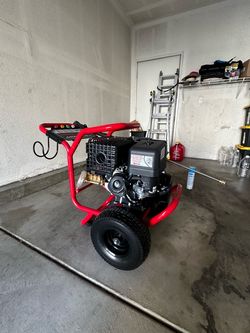 4 GPM Predator Pressure washer (Brand NEW!!)