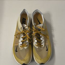 Nike Zoom Fly Dark Citron size 11.5. 