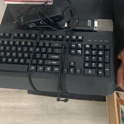 Onn Keyboard, Tonor Mic, Webcam