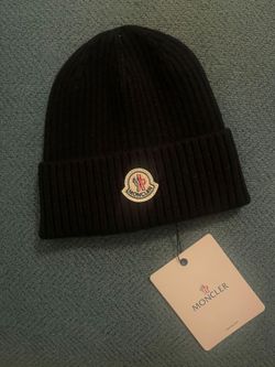 Moncler hat