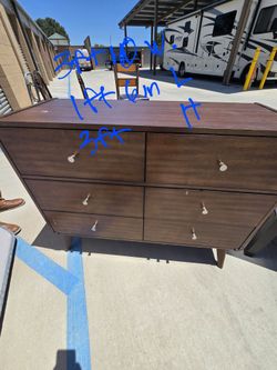 Dresser $100