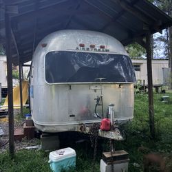 Air Stream Trailer