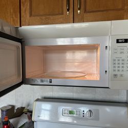 GE Microwave ~ Over The Stove  