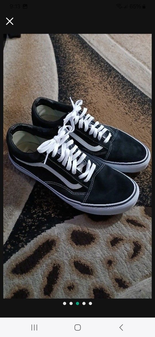 Vans Tennis Shoes