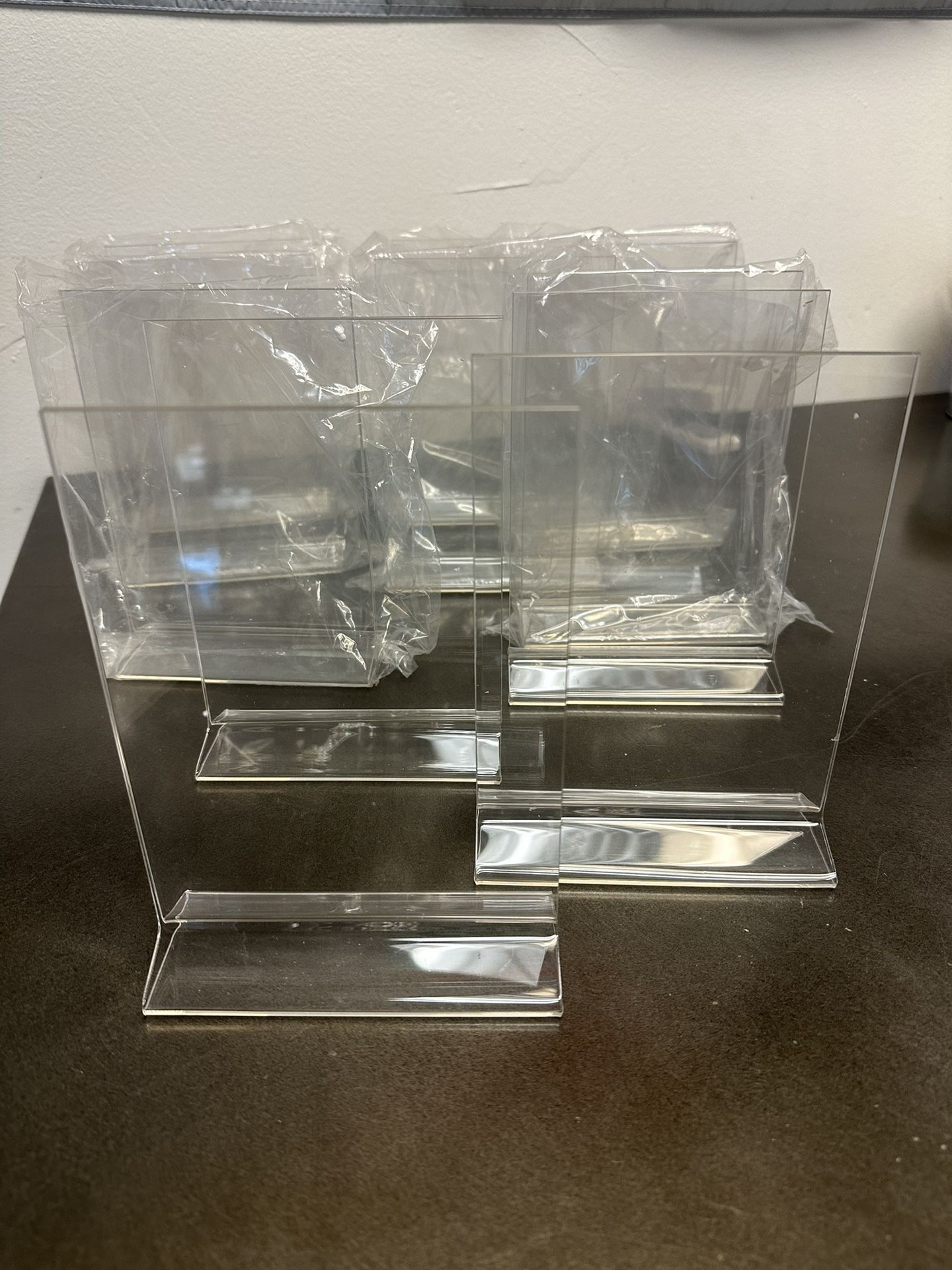 Clear Plastic Table Tents NEW