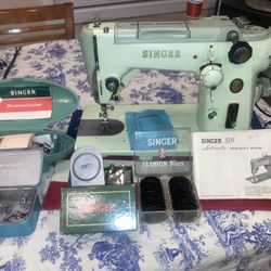 Singer 319 Vintage Sewing Machine With Extras