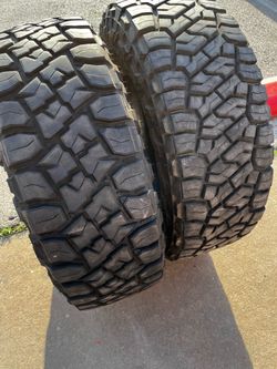 2 SEMI NEW LT 28570R17 Toyo Open Country RT Trail All Terrain tire for $300 installed and balance.  285/70/17  285/70/R17 285 70 R 17 285 70 17 28570R