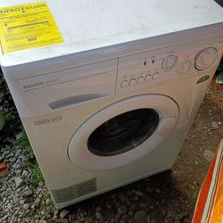 Splendide washer and dryer 2000 S