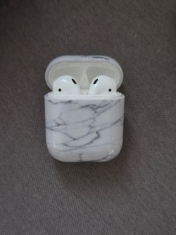 Apple AirPods with Marble Case