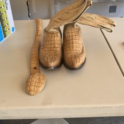 Mens Size 8 Boots With Belt